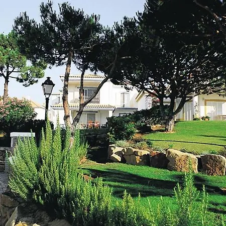 Sleeps 4 With Pool Air Con And Wifi *