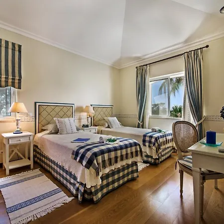 Sleeps 4 With Pool Air Con And Wifi Apartmán Quinta do Lago