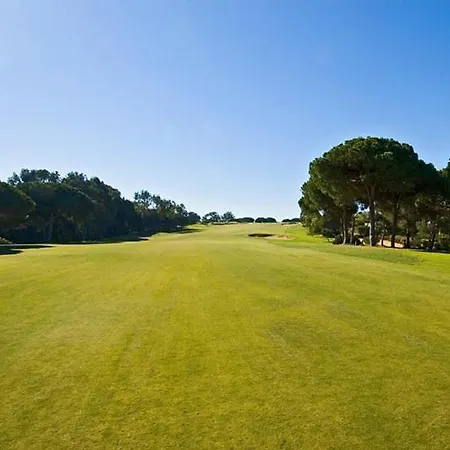 Sleeps 4 With Pool Air Con And Wifi Quinta do Lago